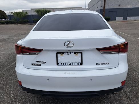 Used 2020 Lexus IS 300 F Sport image 6