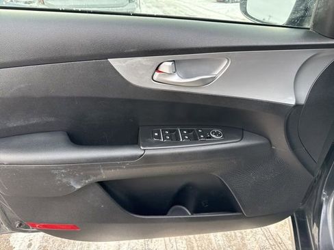 Used 2023 Kia Forte LXS image 15