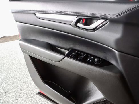 Used 2019 MAZDA CX-5 Touring image 23