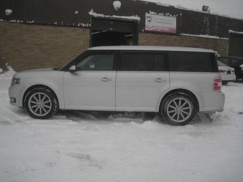 Used 2018 Ford Flex Limited image 8