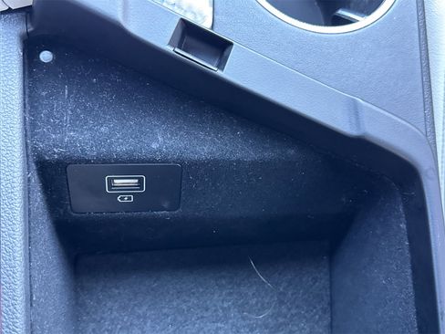 Used 2023 Genesis G70 2.0T w/ Sport Prestige Package image 30