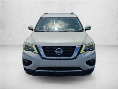 Used 2017 Nissan Pathfinder SL FWD image 2