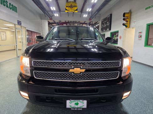Used 2013 Chevrolet Silverado 1500 LTZ w/ LTZ Plus Package image 3