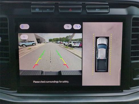 Used 2023 Ford F350 Lariat w/ Sport Appearance Package image 20