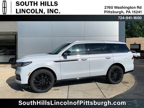 New 2026 Lincoln Navigator Black Label AWD/4WD image 8