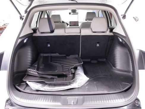 Used 2024 Honda HR-V EX-L image 23