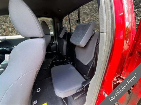 Used 2016 Toyota Tacoma TRD Off-Road w/ Towing Package AWD/4WD image 18