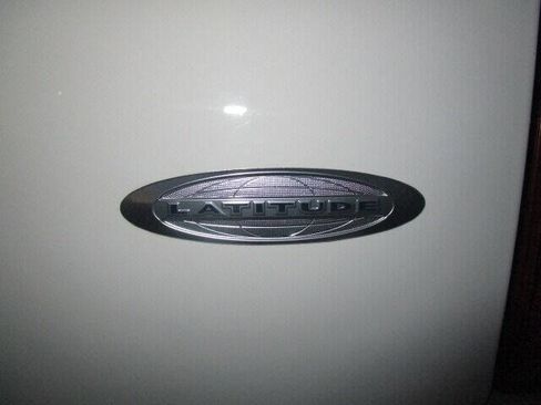 Used 2016 Jeep Patriot Latitude image 38