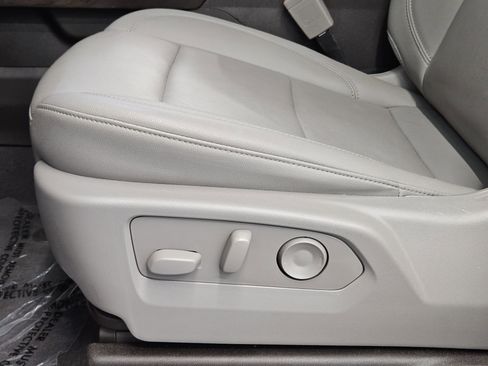 Used 2022 GMC Sierra 1500 SLT image 27