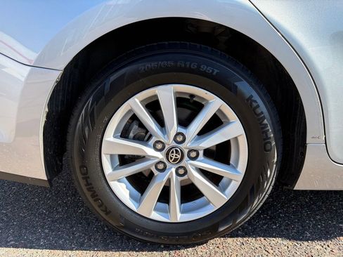 Certified 2025 Toyota Camry LE image 10