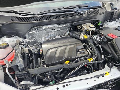 New 2026 Chevrolet Trax LT w/ Driver Confidence Package image 16