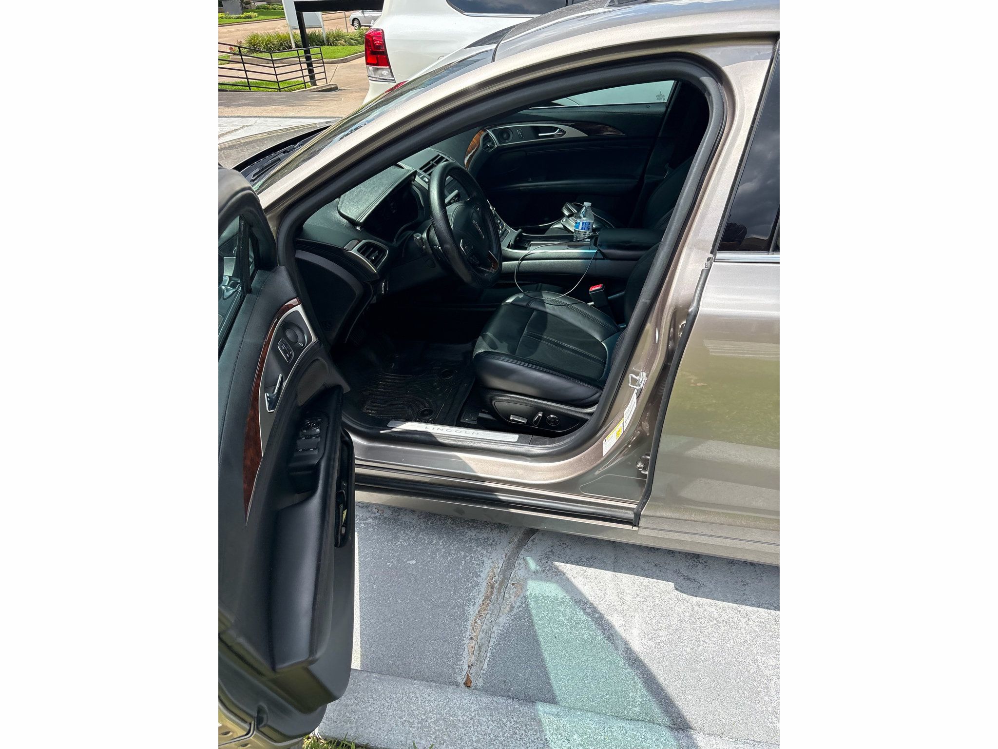 Used 2019 Lincoln MKZ Reserve AWD/4WD image 6