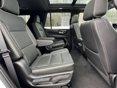 Used 2021 GMC Yukon SLT w/ SLT Luxury Plus Package image 19