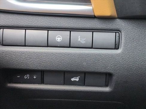 Used 2021 Nissan Rogue Platinum FWD image 18