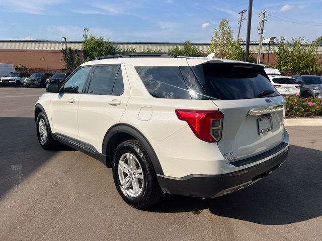 Used 2024 Ford Explorer XLT w/ Equipment Group 202A AWD/4WD image 7
