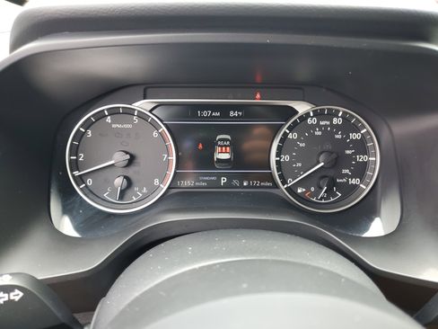 Used 2024 Nissan Rogue SV image 21