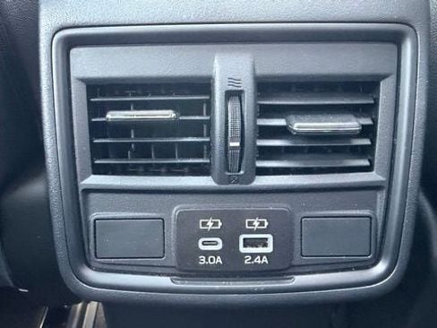 Used 2026 Subaru Outback Premium AWD/4WD image 14