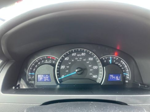 Used 2012 Toyota Camry LE FWD image 13