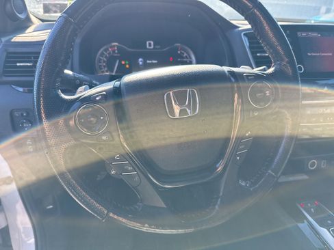 Used 2023 Honda Ridgeline Black Edition image 13