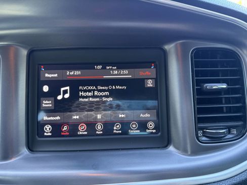 Used 2019 Dodge Charger SXT w/ Blacktop Package image 13