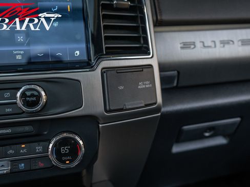 Used 2022 Ford F350 Platinum image 41