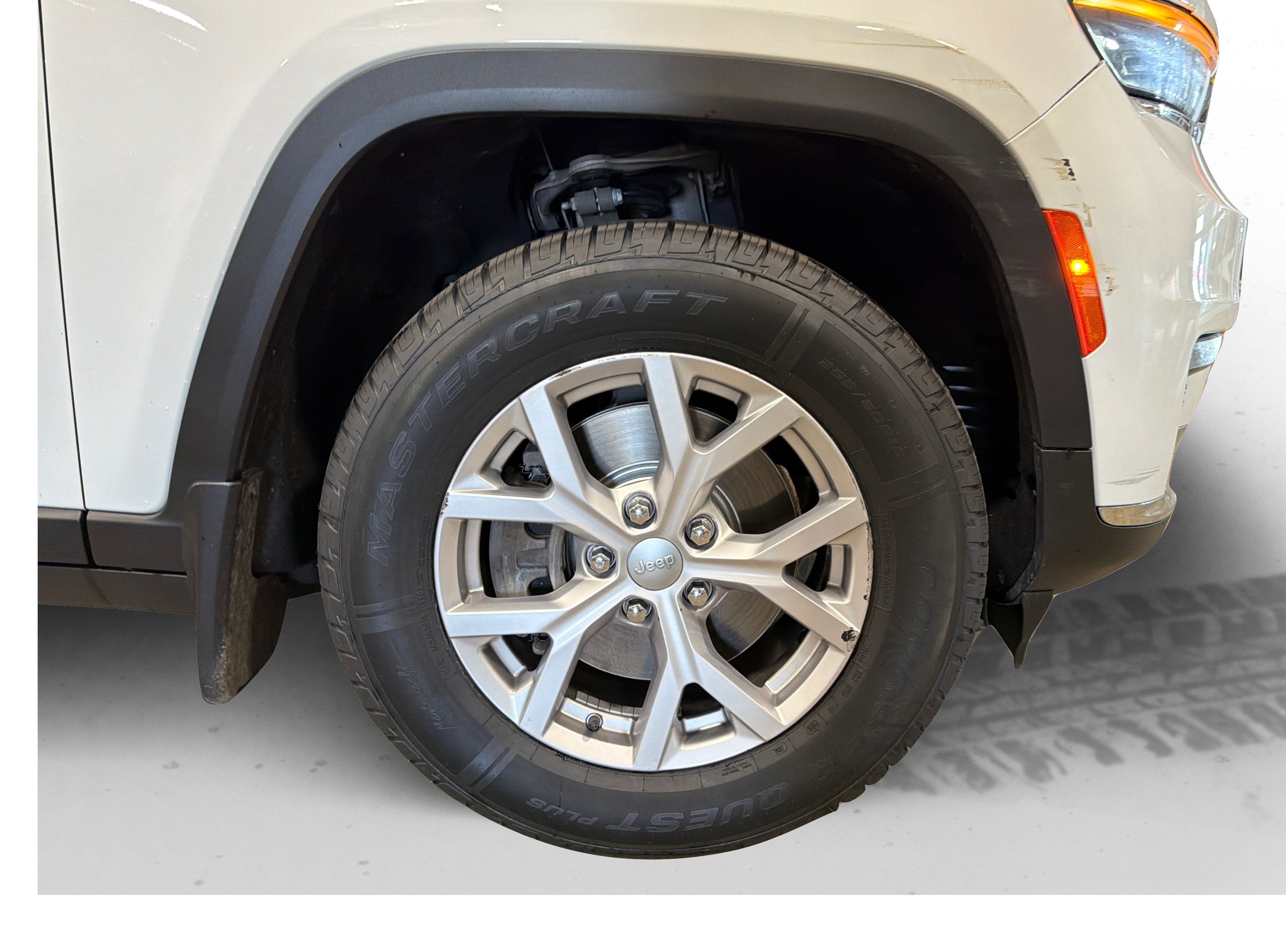 Used 2021 Jeep Grand Cherokee L Limited w/ MOPAR Finishing Package AWD/4WD image 51
