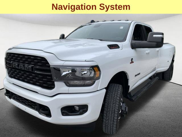 Used 2023 RAM 3500 Big Horn w/ Night Edition AWD/4WD image 4