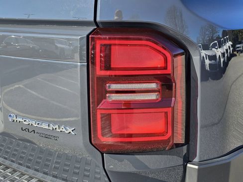 Used 2024 Toyota Land Cruiser image 9