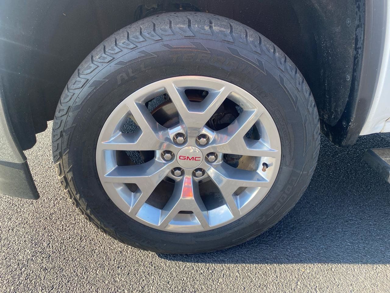Used 2018 GMC Sierra 1500 SLT AWD/4WD image 9