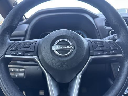 Certified 2025 Nissan Leaf S FWD image 16