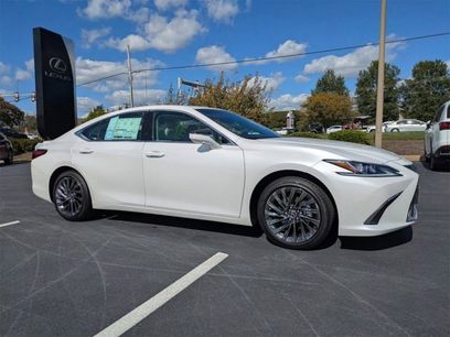 New 2025 Lexus ES 300h w/ Luxury Package