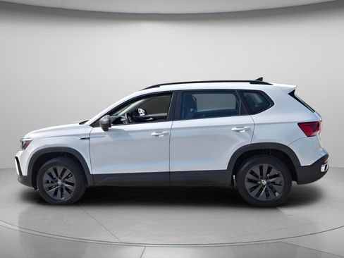 Certified 2024 Volkswagen Taos S FWD image 3