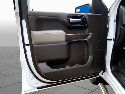 Used 2020 Chevrolet Silverado 1500 LT w/ All-Star Edition RWD image 22