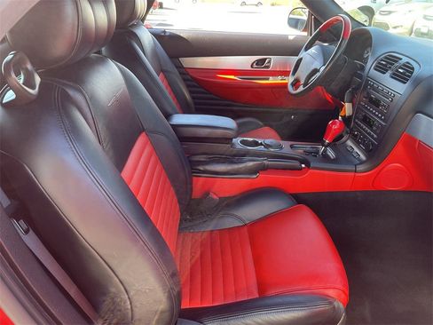 Used 2003 Ford Thunderbird image 16
