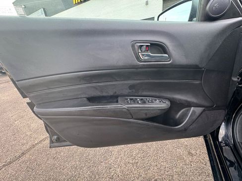 Used 2015 Acura ILX w/ Premium Package FWD image 13