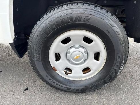Used 2018 Chevrolet Colorado W/T RWD image 8
