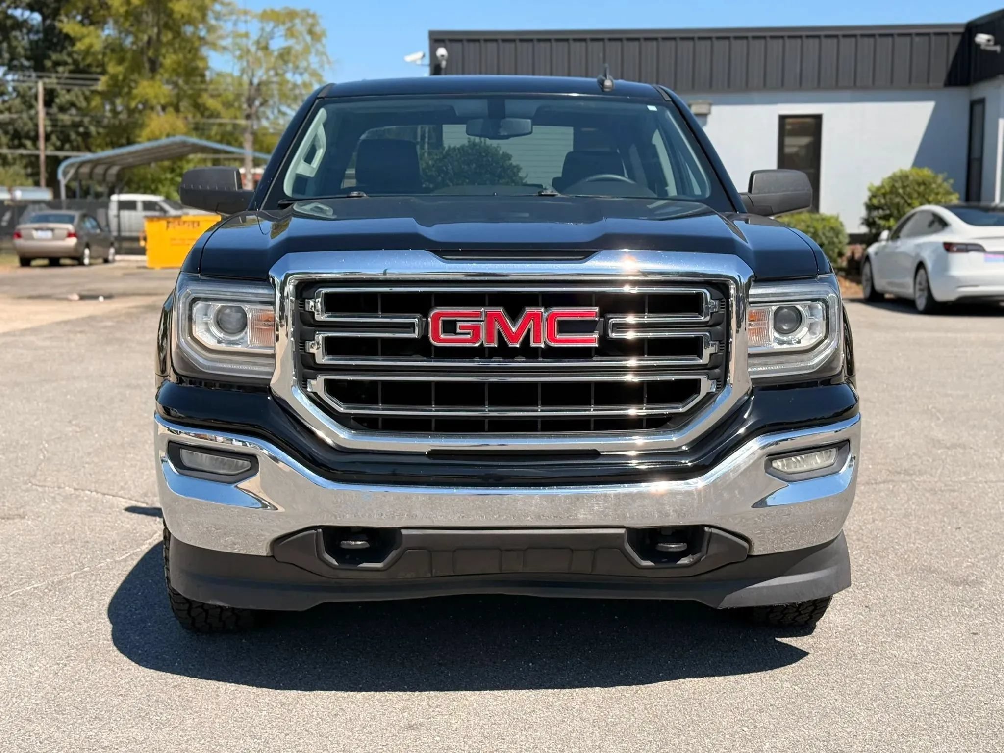 Used 2016 GMC Sierra 1500 SLE w/ Suspension Package, Off-Road AWD/4WD image 4