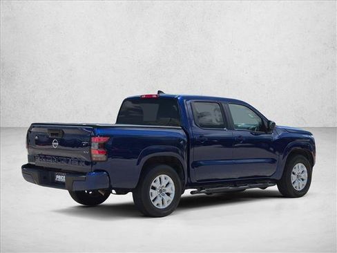 Used 2023 Nissan Frontier SV RWD image 5