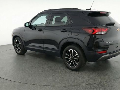 Used 2025 Chevrolet TrailBlazer LT image 6