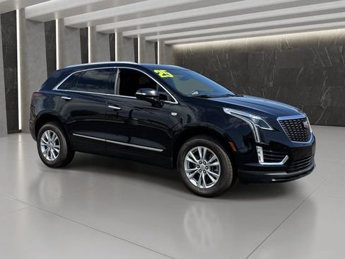 Used 2025 Cadillac XT5 Luxury FWD image 8