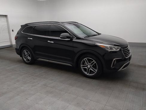 Used 2018 Hyundai Santa Fe Limited w/ Cargo Package FWD image 11