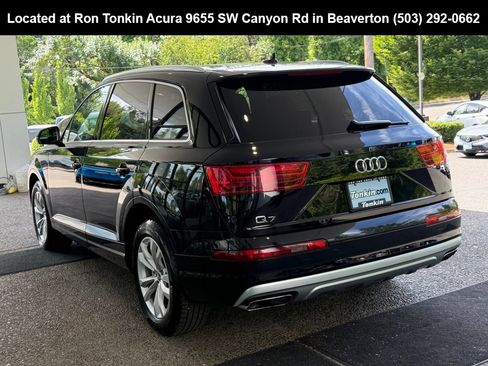 Used 2019 Audi Q7 3.0T Premium w/ Cold Weather Package AWD/4WD image 5