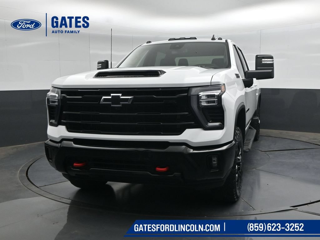Used 2025 Chevrolet Silverado 2500 LT w/ Trail Boss Package AWD/4WD image 5