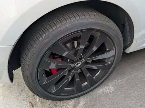 Used 2024 Land Rover Range Rover Sport Dynamic SE image 8