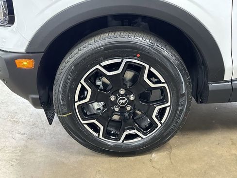 New 2026 Ford Bronco Sport Outer Banks w/ Outer Banks Tech Package+ AWD/4WD image 32