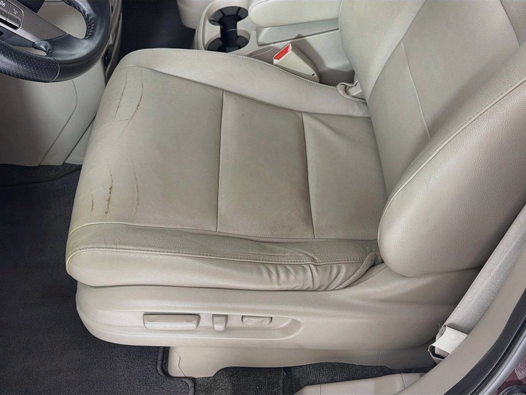 Used 2016 Honda Odyssey Touring Elite image 19
