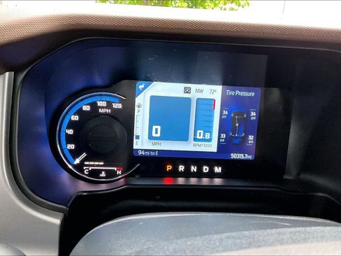 Used 2023 Ford Bronco Outer Banks AWD/4WD image 2