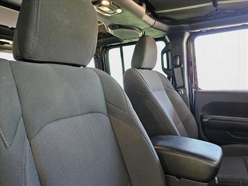 Used 2022 Jeep Wrangler Unlimited Sport image 21