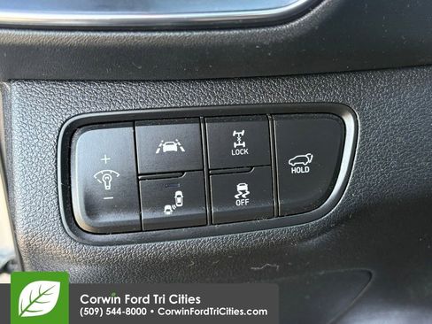 Used 2020 Hyundai Santa Fe Limited w/ Cargo Package AWD/4WD image 17