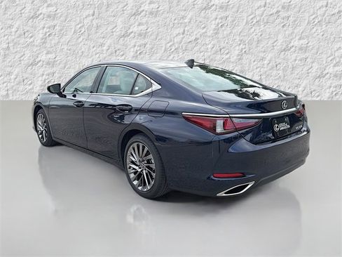 New 2025 Lexus ES 350 Ultra Luxury image 5